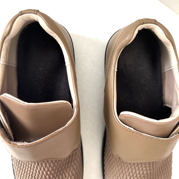 Propet Stretchable Olivia Comfort Shoe Wide 2E - Picture 6 of 12